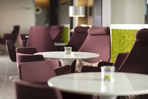 8Piuhotel, Reception