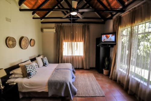 Mantenga Lodge, Room