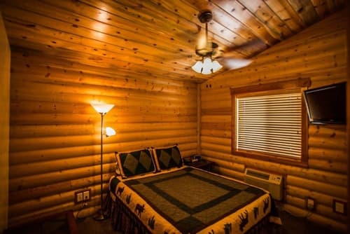 Bryce Country Cabins, Room