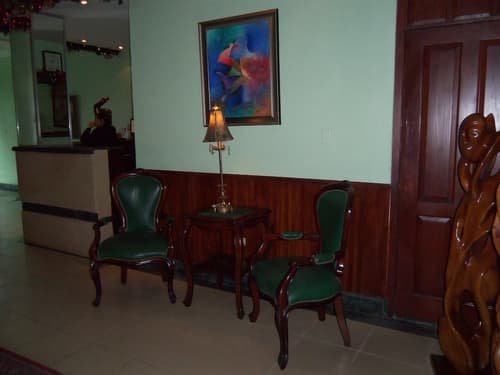 Hotel Discovery, Lobby sitting area