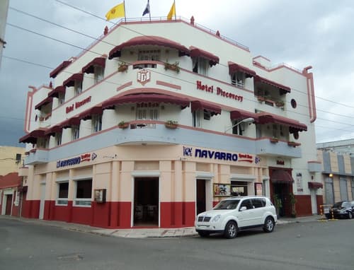 Hotel Discovery, Primary image