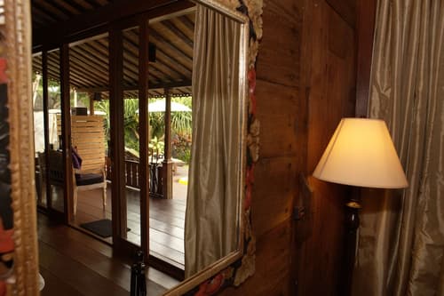 KajaNe Tulamben, Room