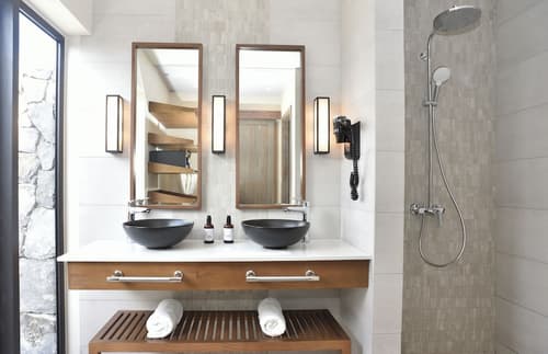 Constance Tekoma. Rodrigues