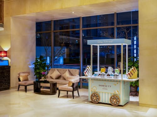 Dorsett Chengdu, Lobby sitting area