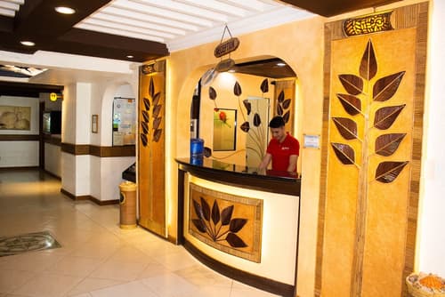 Red Coconut Beach Hotel, Reception