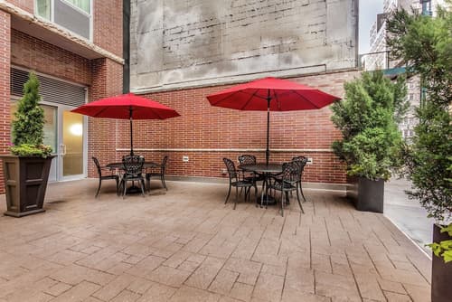 Hampton Inn Manhattan Grand Central, Terrace/patio