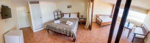 Don Giovanni Máncora, Room