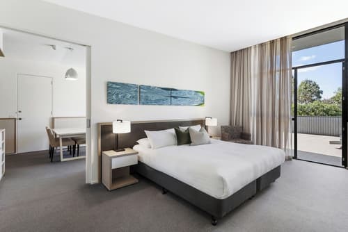 Quarters at Flinders Hotel, Room