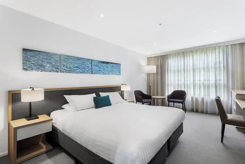 Quarters at Flinders Hotel, Room