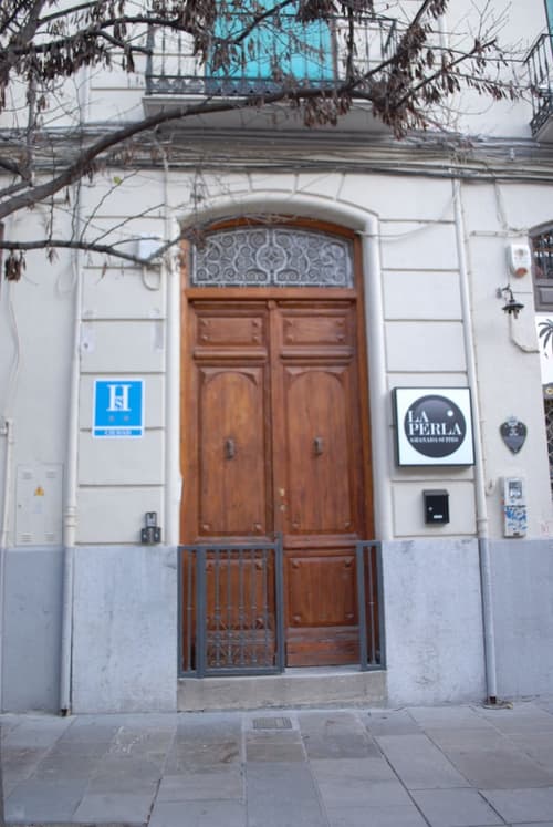 La Perla Granada Suites