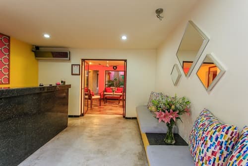 Art 57 Hotel - Adults Only, Lobby