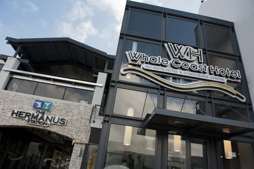 Whale Coast All Suite Hotel, Property entrance