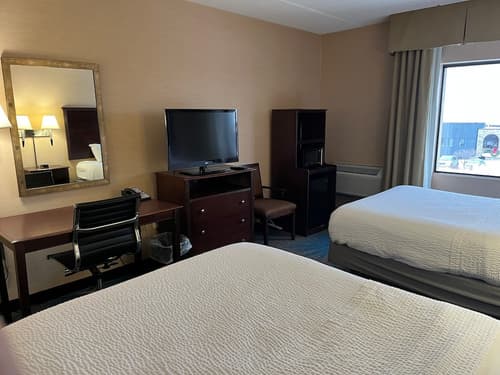 Days Inn by Wyndham Duluth Lakewalk, Room