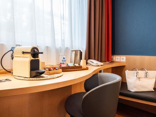 ibis Geneve Centre Nations