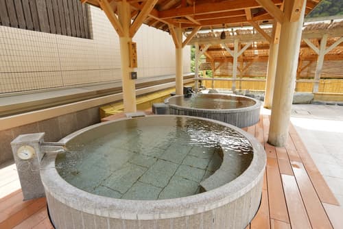 Hakone Yumoto Onsen Tenseien, Outdoor spa tub