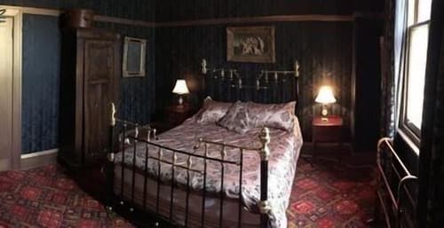 Shakespeare Hotel Surry Hills, 