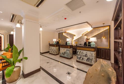 Tirant Hotel, Reception