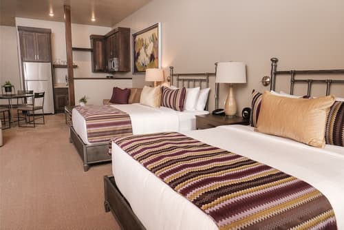Cable Mountain Lodge