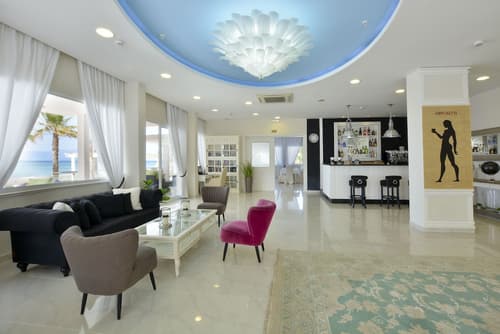 Sidari Beach Hotel, Lobby lounge