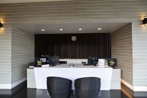 Chaweng Noi Pool Villa, Reception