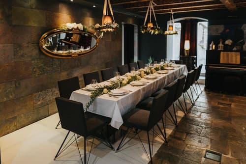 Hotel Hippocampus, Dining