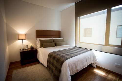 93 Luxury Suites & Residences