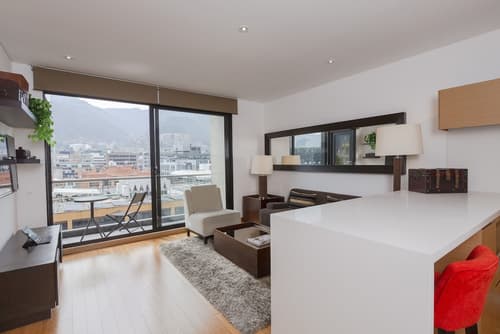 93 Luxury Suites & Residences