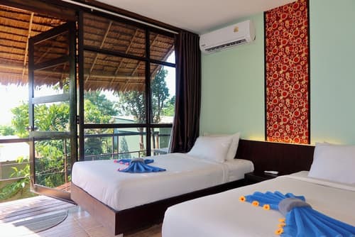Phi Phi Sea Sky Resort