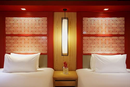 The Quarter Hualamphong by UHG