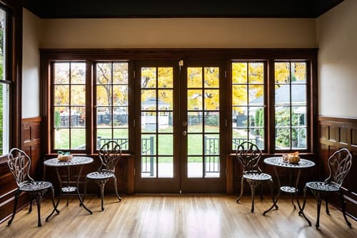 Blackwell Hotel, Lobby sitting area