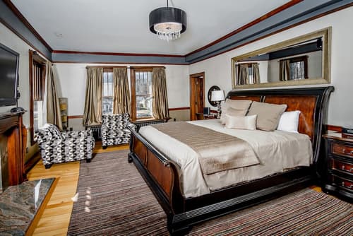 Blackwell Hotel, Room