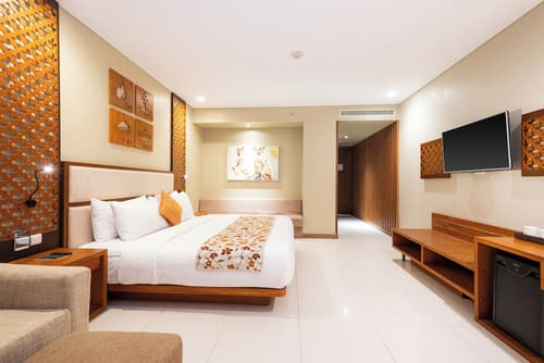 VOUK Hotel & Suites, Room