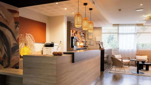 Kyriad Prestige Vannes Centre - Palais Des Arts, Reception