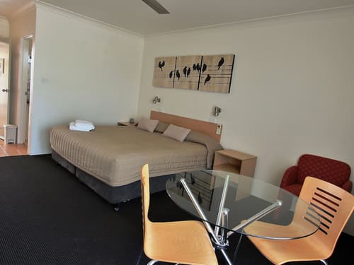 Aston Hill Motor Lodge, Room
