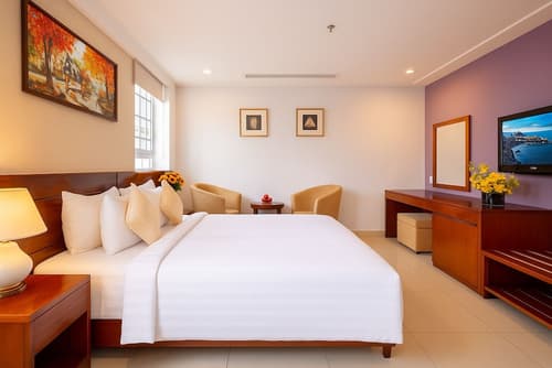 White Lotus Hotel Saigon