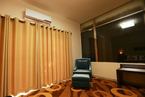 Heritage Hotel, Room