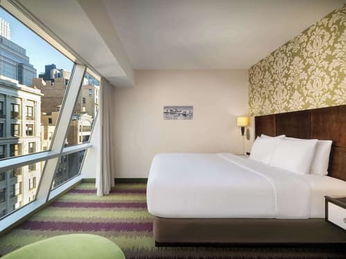 Best Western Premier Herald Square, Room