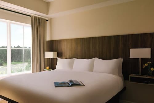 The Point by Edge, Room