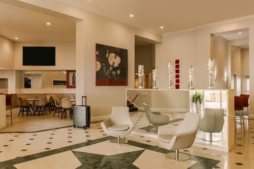 The Point by Edge, Lobby