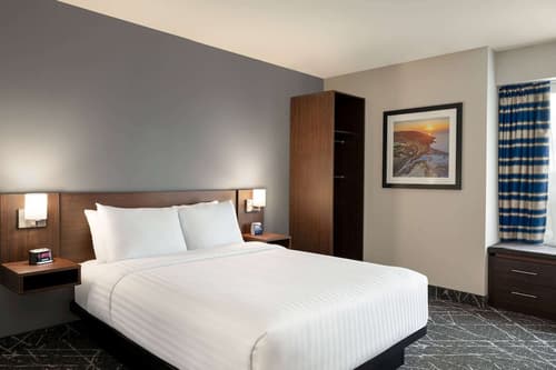 Microtel Inn & Suites by Wyndham Antigonish, Room