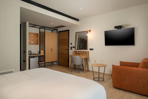 Hyperion City Hotel, Room