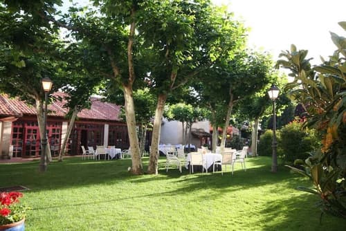 La Posada Del Rancho, Restaurant