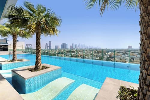 Aloft Al Mina Dubai, Pool