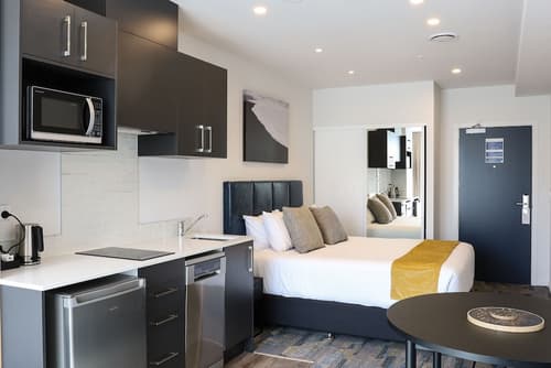 Ramada by Wyndham Wellington Taranaki Street, Room