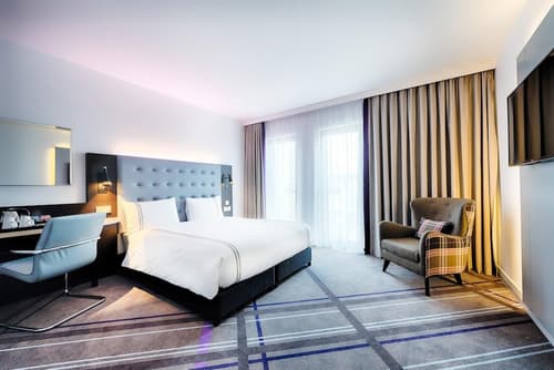 Premier Inn Wiesbaden City Centre, Room