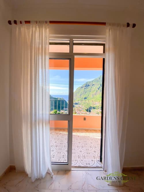Gardens Guest House-hostel