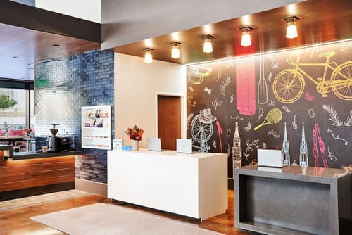 Hyatt Centric Downtown Denver, Lobby