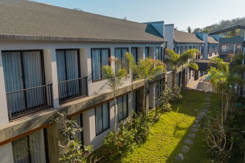 Royal Regantris Trawangan