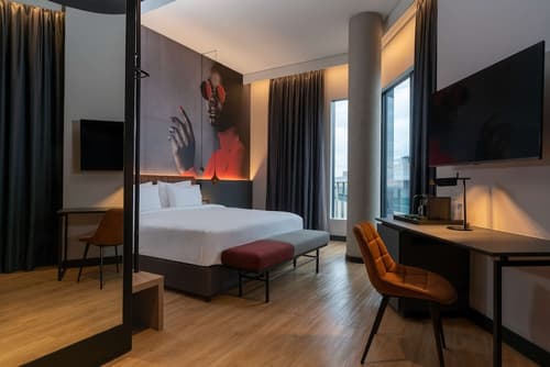 Radisson RED Hotel, Johannesburg Rosebank