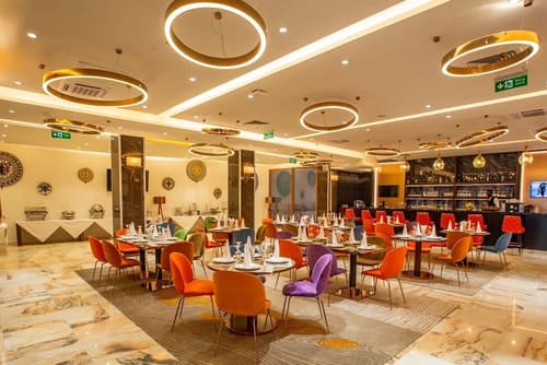 Hôtel Fleur de Lys Point E, Restaurant